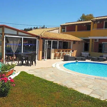 Alexis Pool Hotel 3*