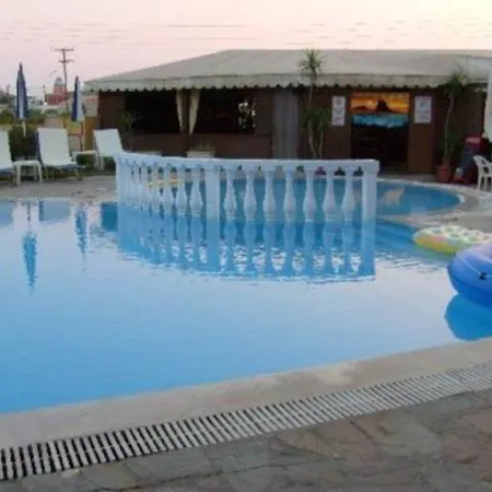 Alexis Pool Sidárion