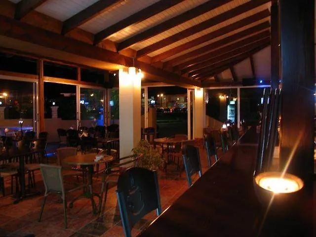Alexis Pool Hotell 3*